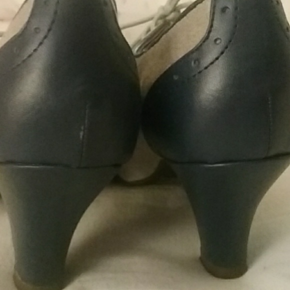 Modcloth - Wild Diva Lounge - Picture 4 of 4